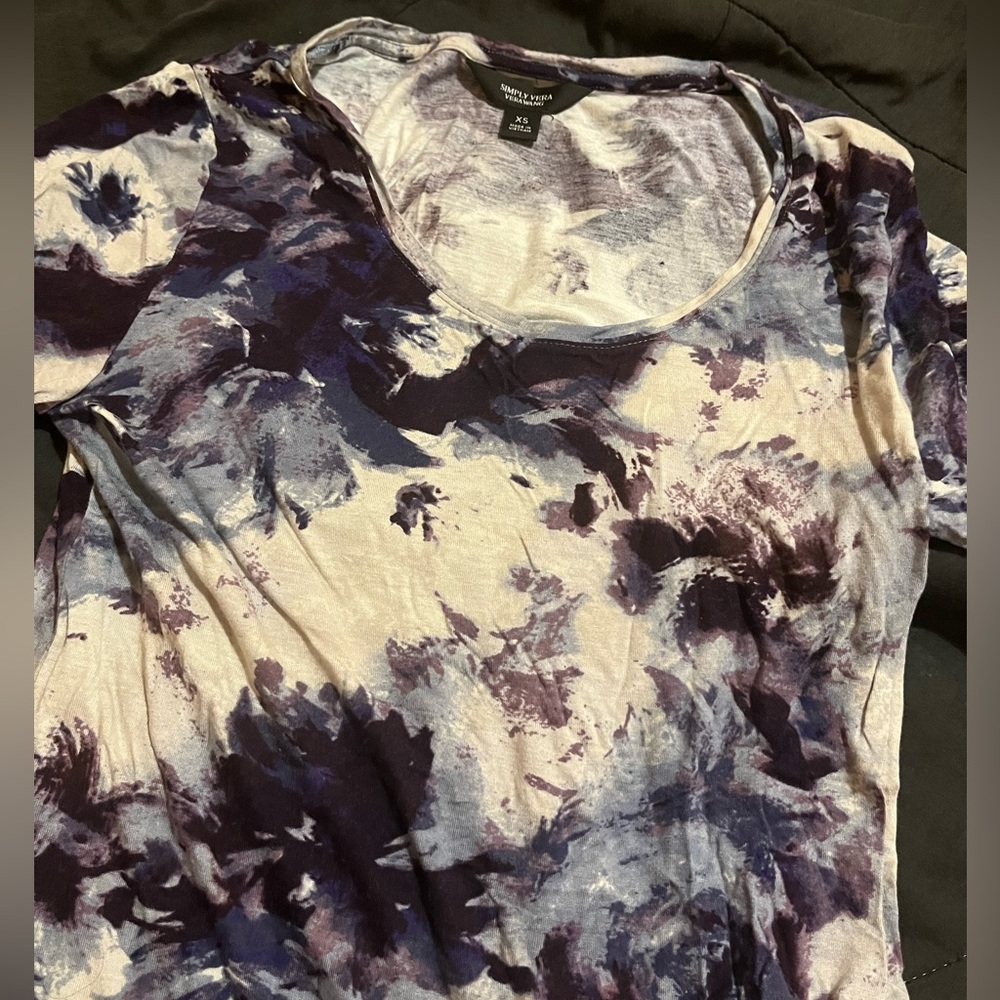 Simply Vera long sleeve top Fits a Small